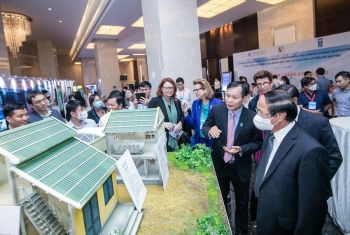 Việt Nam tham gia giải quyết khủng hoảng rác thải nhựa đại dương